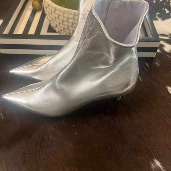 Mango Daddy Women's Metallic Silver Genuine Leather Ankle Boot 37 - Picture 7 of 12